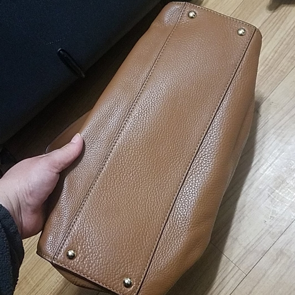 Authentic Michael Kors purse - Picture 3 of 7